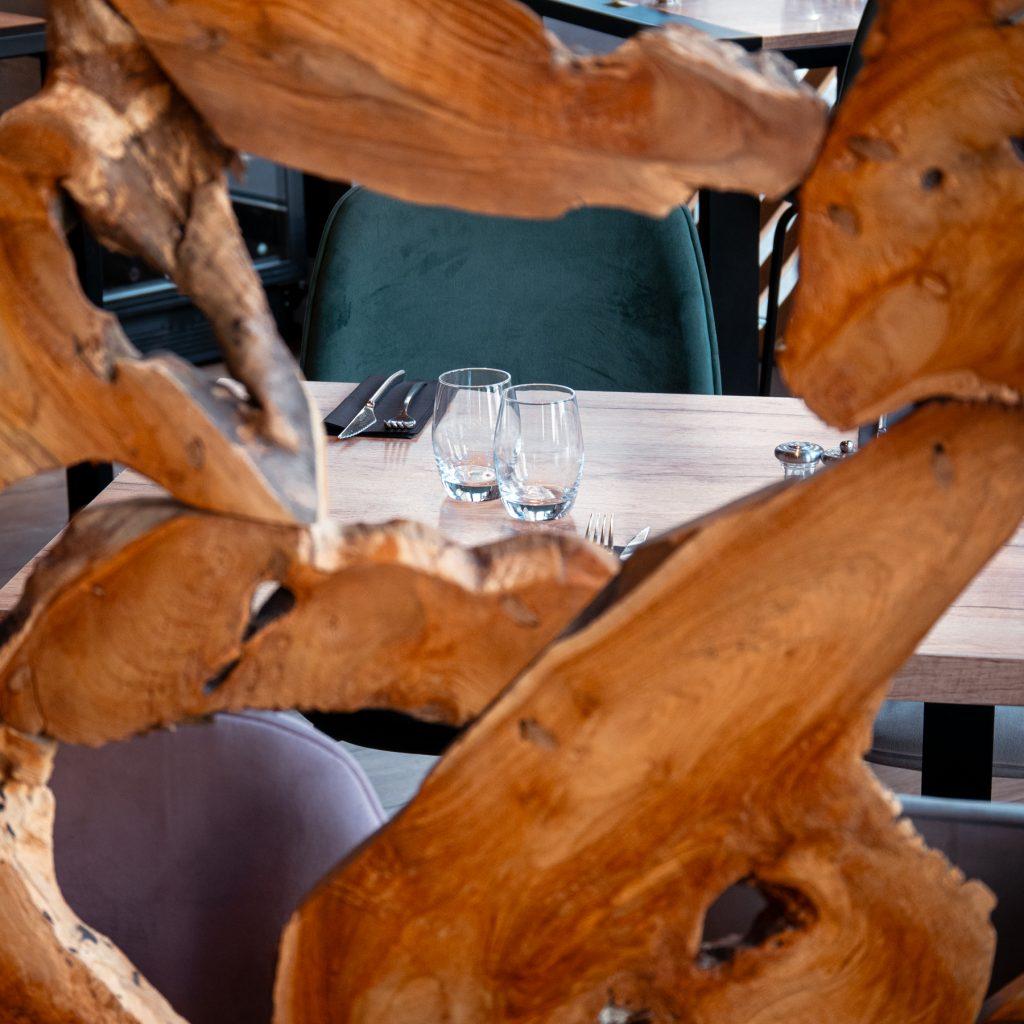 Salle photographié par Cookbook Studio pour les réseaux sociaux d'un restaurant